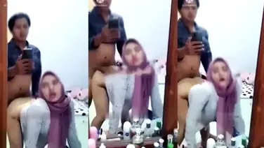 Bokep Indo Hijab Doggy Ganas Disebar Mantan Becek