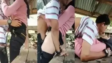 Skandal Jilbab ABG Mesum Di Pos Ronda Brutal